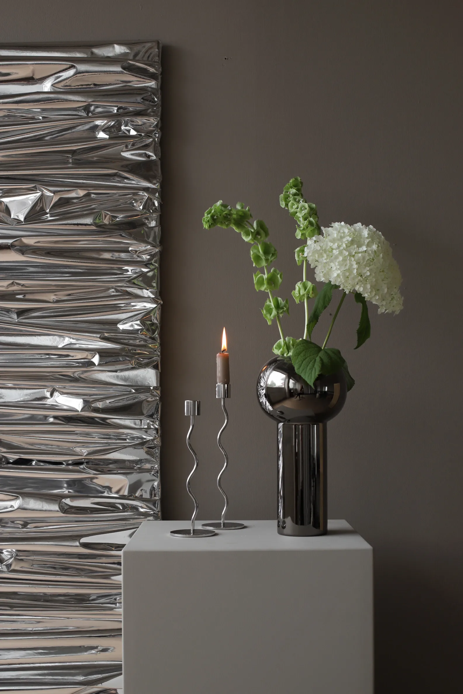 Świecznik Curved 23 cm, Stal nierdzewna Cooee Design