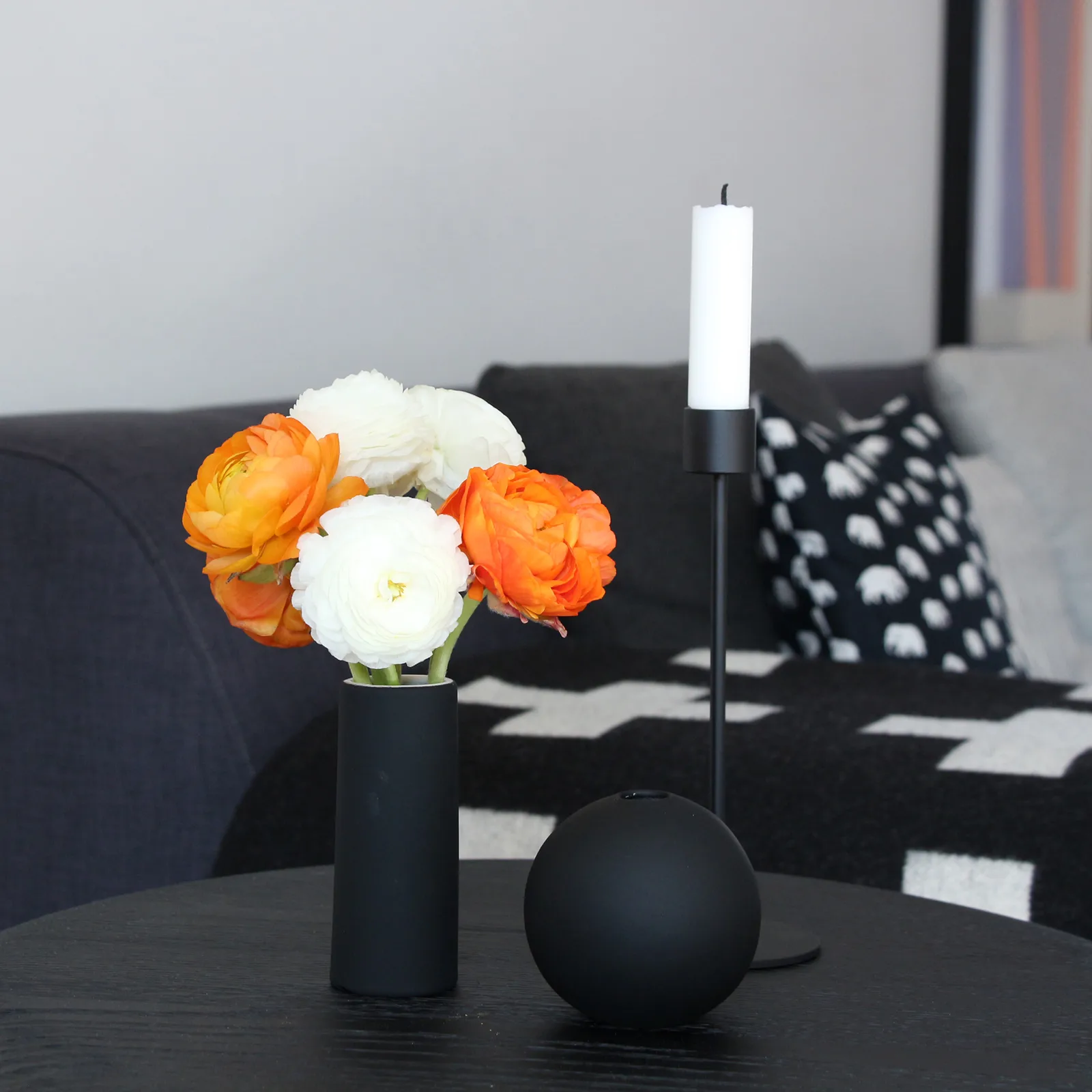 Wazon Ball black, 8 cm Cooee Design