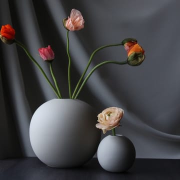 Wazon Ball szary - 20 cm - Cooee Design