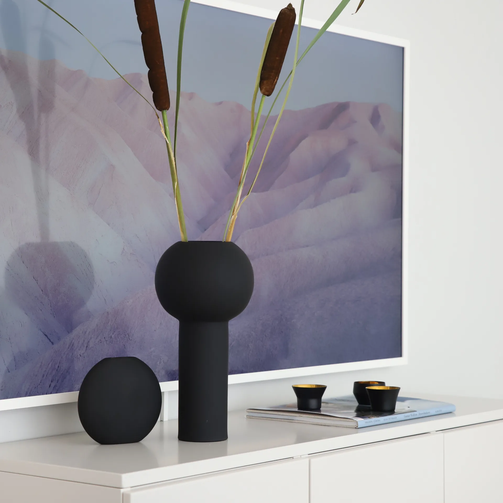 Wazon Pastille 15 cm, Black (czarny) Cooee Design