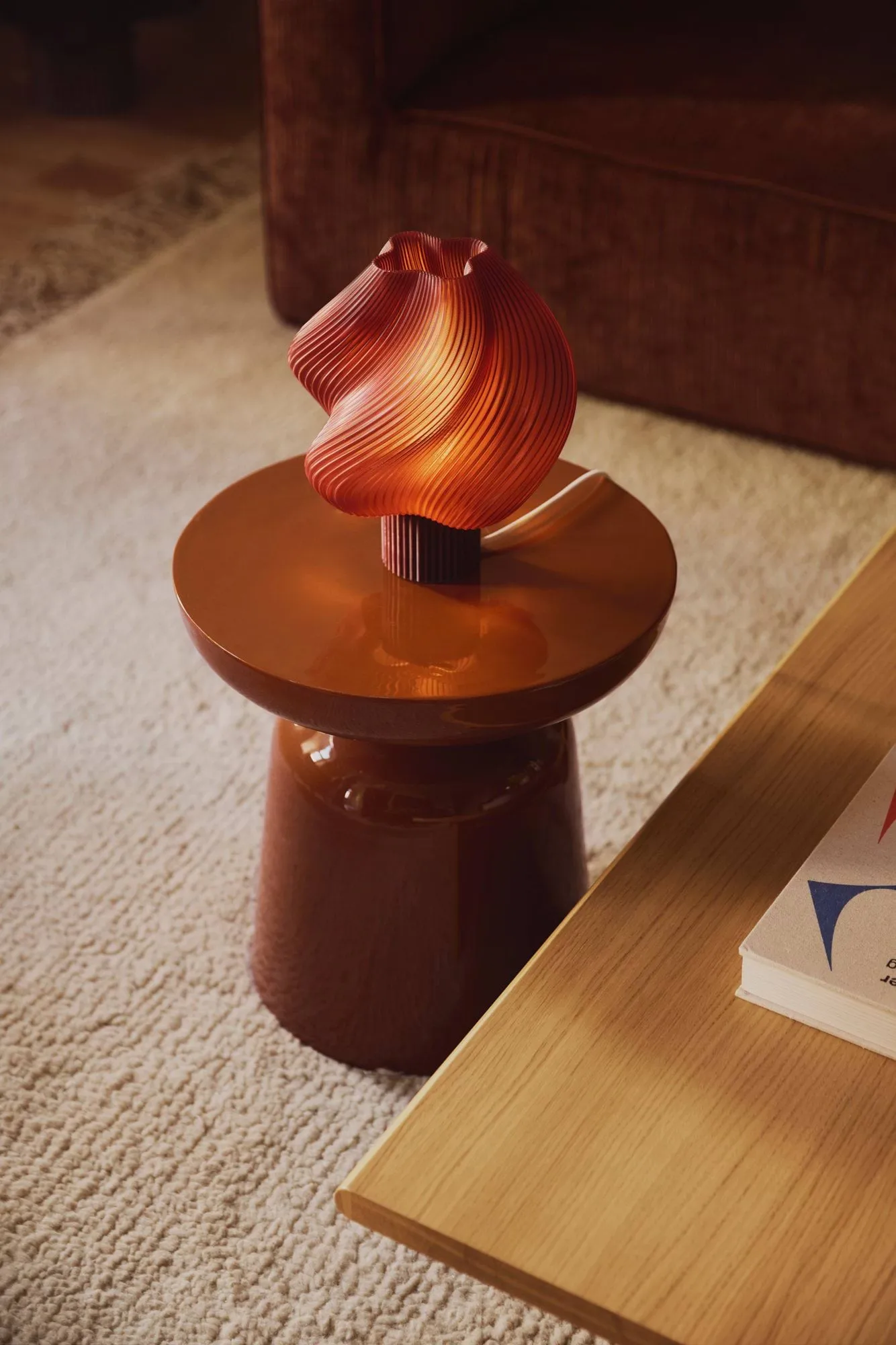 Soft Serve lampa stołowa, Cherry, Regular, 26 cm Crème Atelier