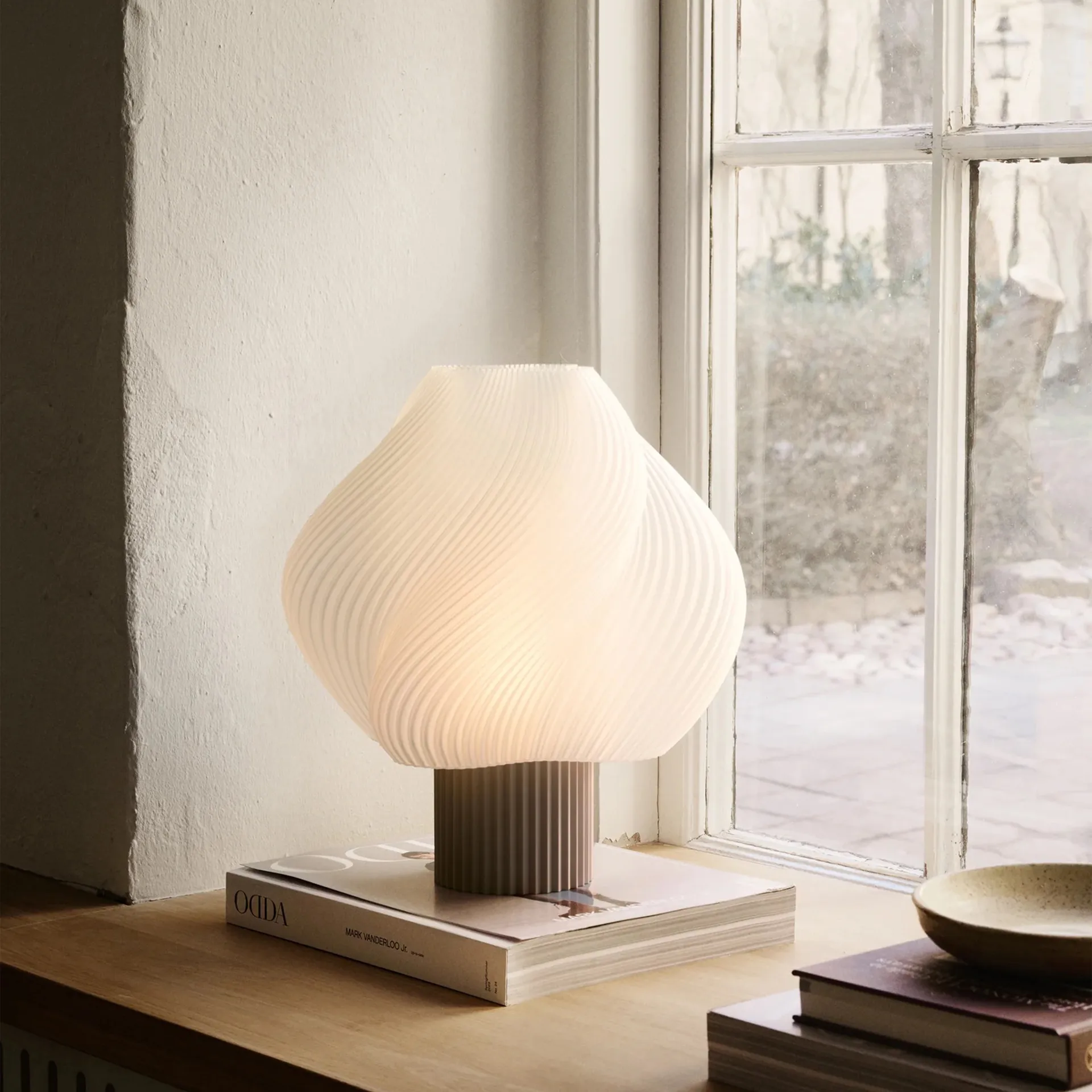 Soft Serve lampa stołowa, Mocha, Grande, 34 cm Crème Atelier