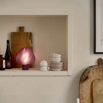 Soft Serve lampa stołowa przenośna  - Lavender sorbet, 23 cm - Crème Atelier