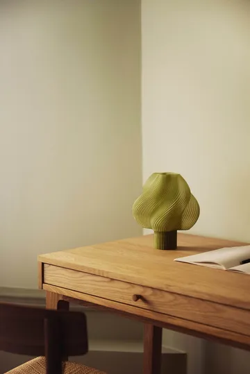Soft Serve lampa stołowa przenośna - Olive, 23 cm - Crème Atelier