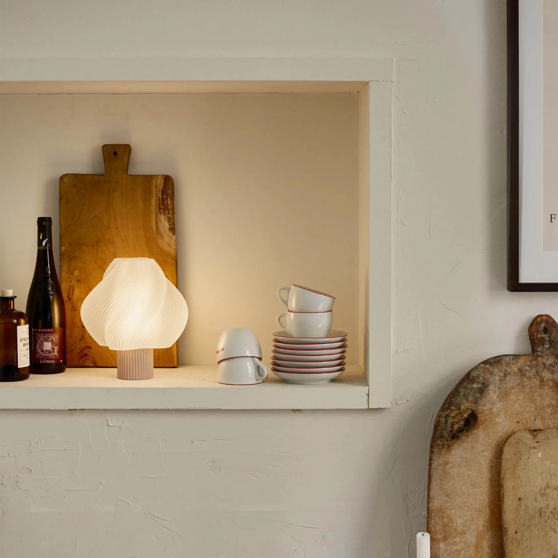 Soft Serve lampa stołowa przenośna , Wild strawberry, 23 cm Crème Atelier