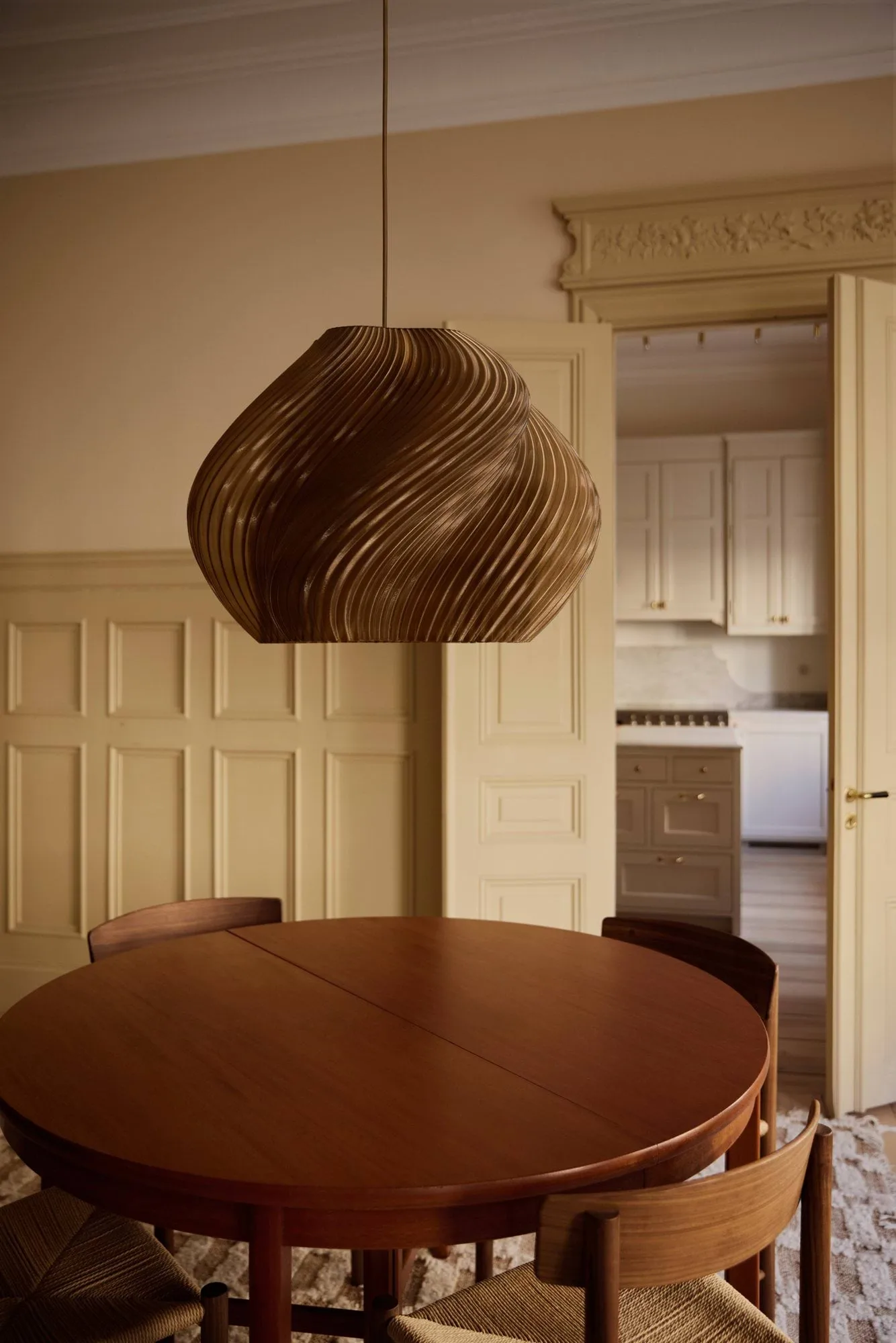 Soft Serve lampa wisząca, Caramel-chrome, Mega, 60 cm Crème Atelier