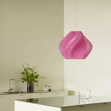 Soft Serve lampa wisząca - Rose sorbet-brass, Mega, 60 cm - Crème Atelier