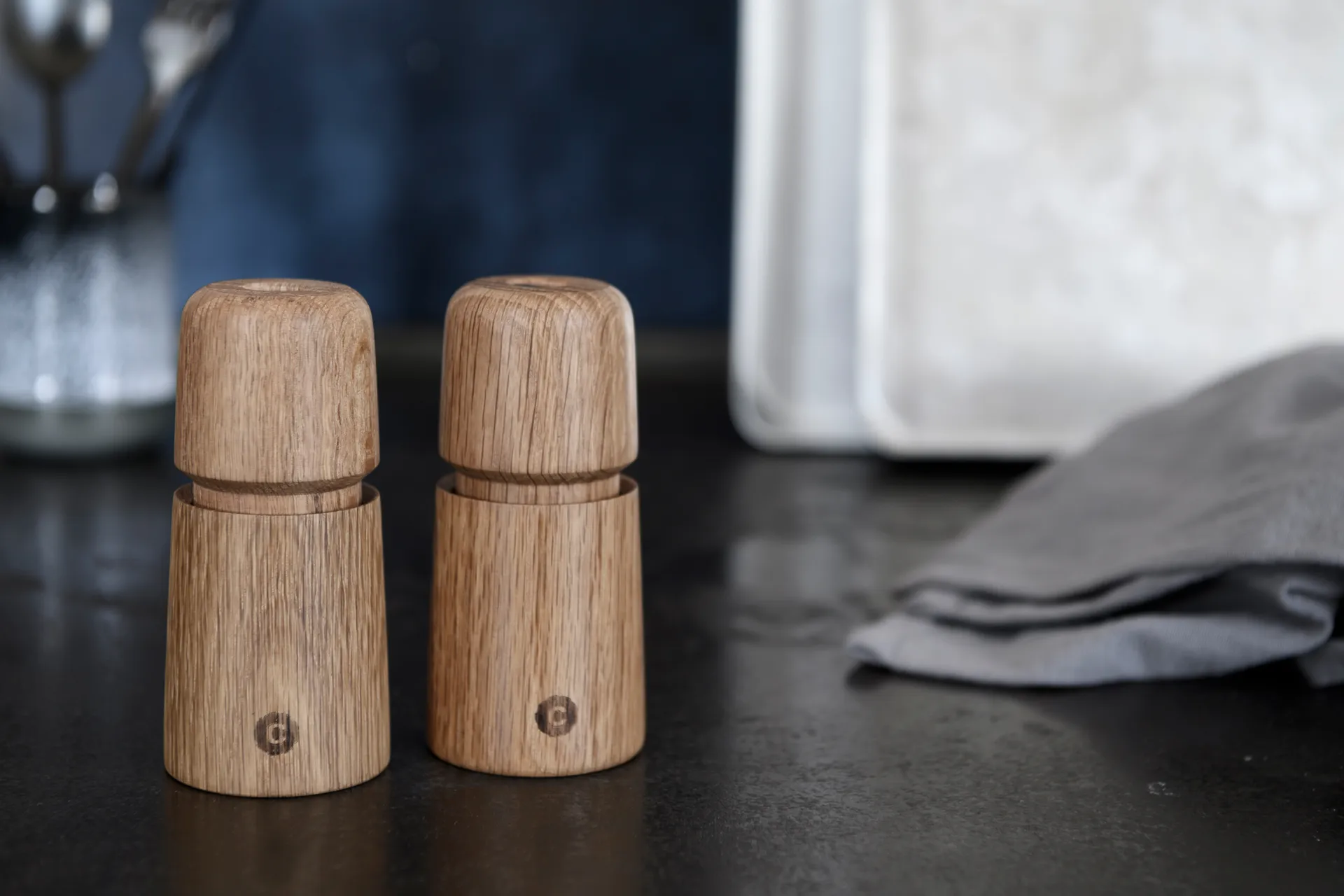 Młynek do przypraw Stockholm, Natural, FSC oak, 11 cm Crushgrind