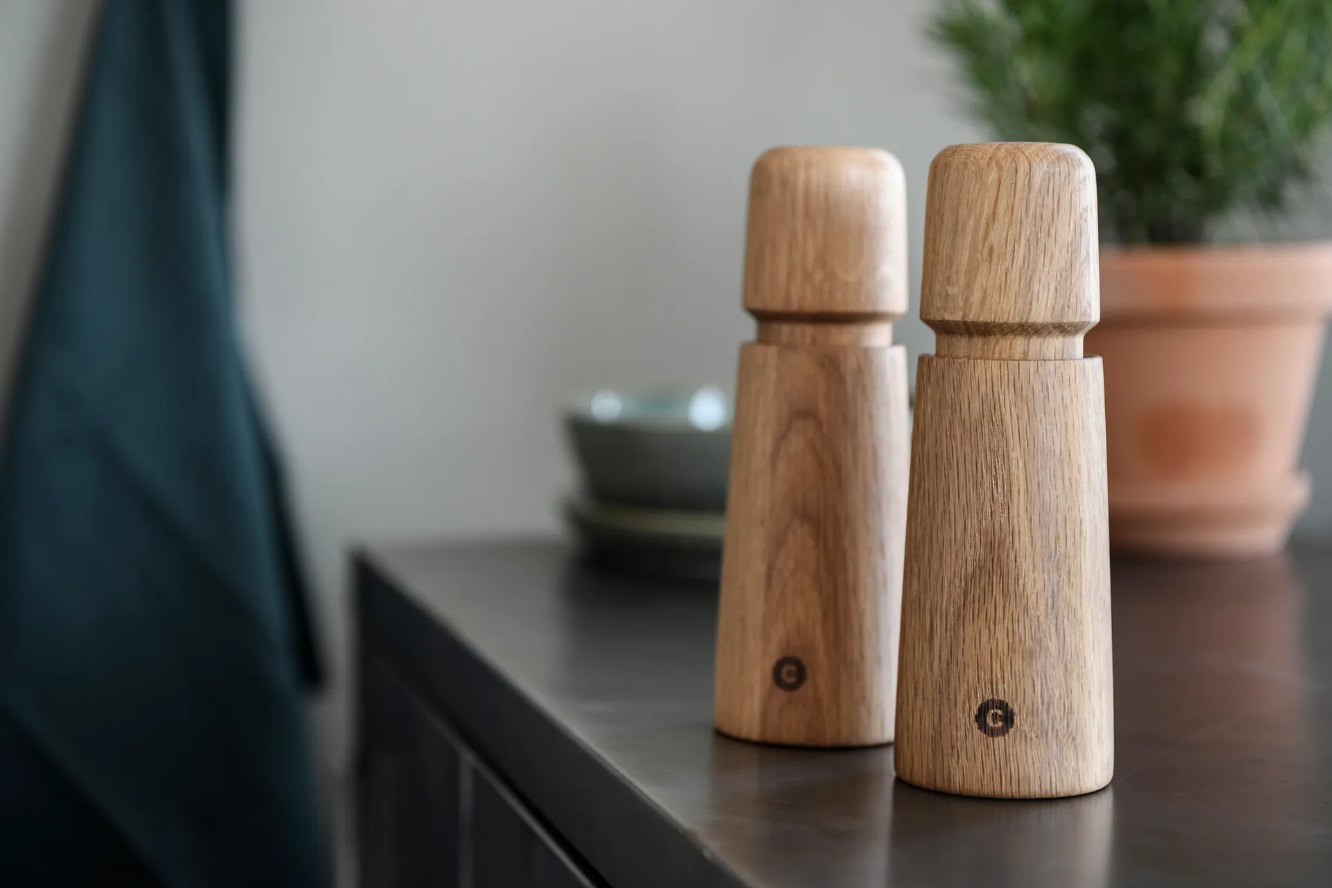 Młynek do przypraw Stockholm, Natural, FSC oak, 17 cm Crushgrind