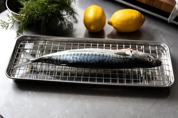 Blacha gastronomiczna Culimat z rusztem chłodzącym. - Stal nierdzewna, 38x14x2,5 cm - Culimat