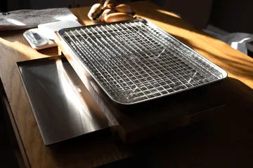 Blacha gastronomiczna Culimat z rusztem chłodzącym. - Stal nierdzewna, 40,5×30,5 cm - Culimat