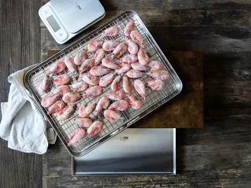 Blacha gastronomiczna Culimat z rusztem chłodzącym. - Stal nierdzewna, 40,5×30,5 cm - Culimat