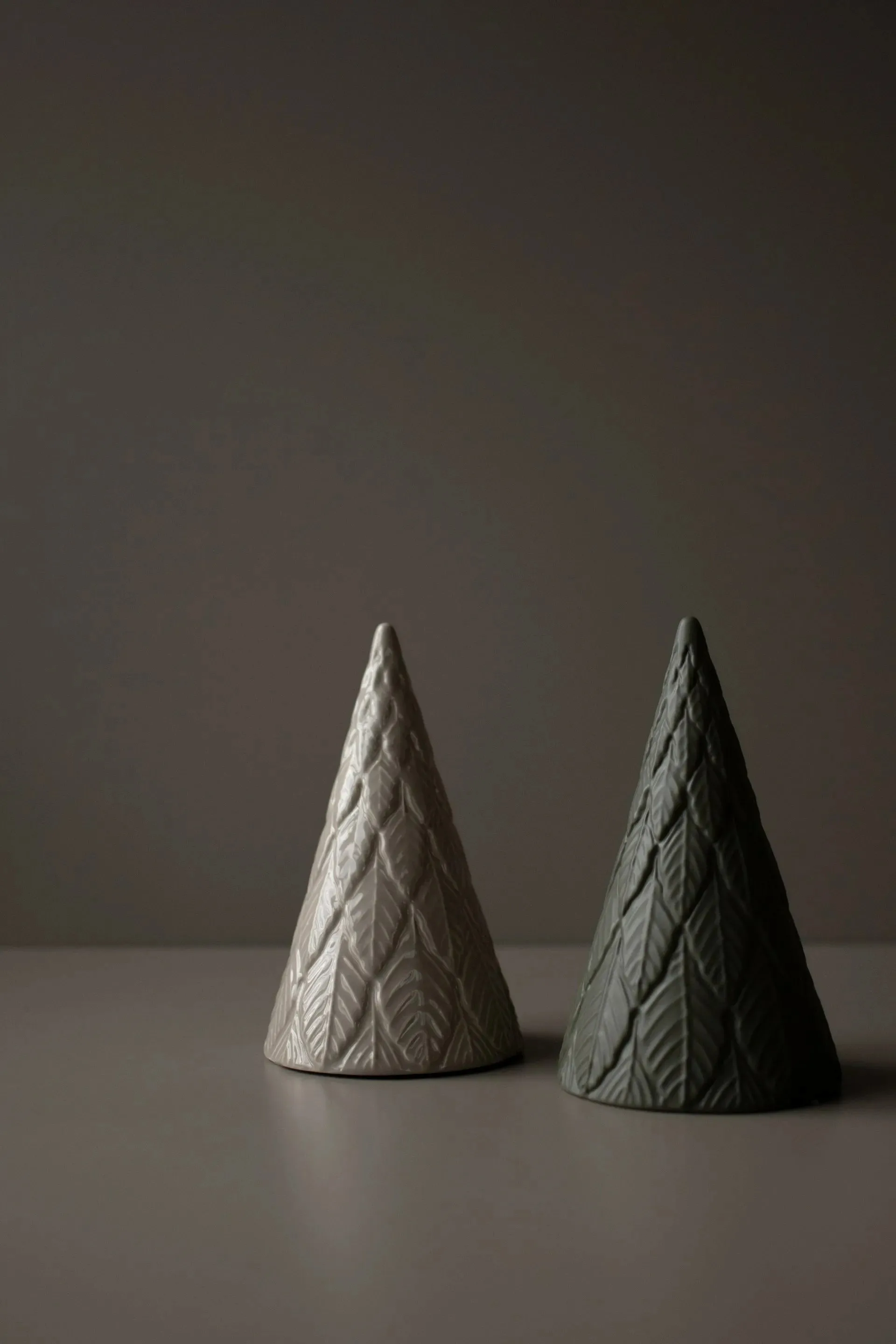 Choinka dekoracyjna Forest 18 cm, Shiny mole DBKD