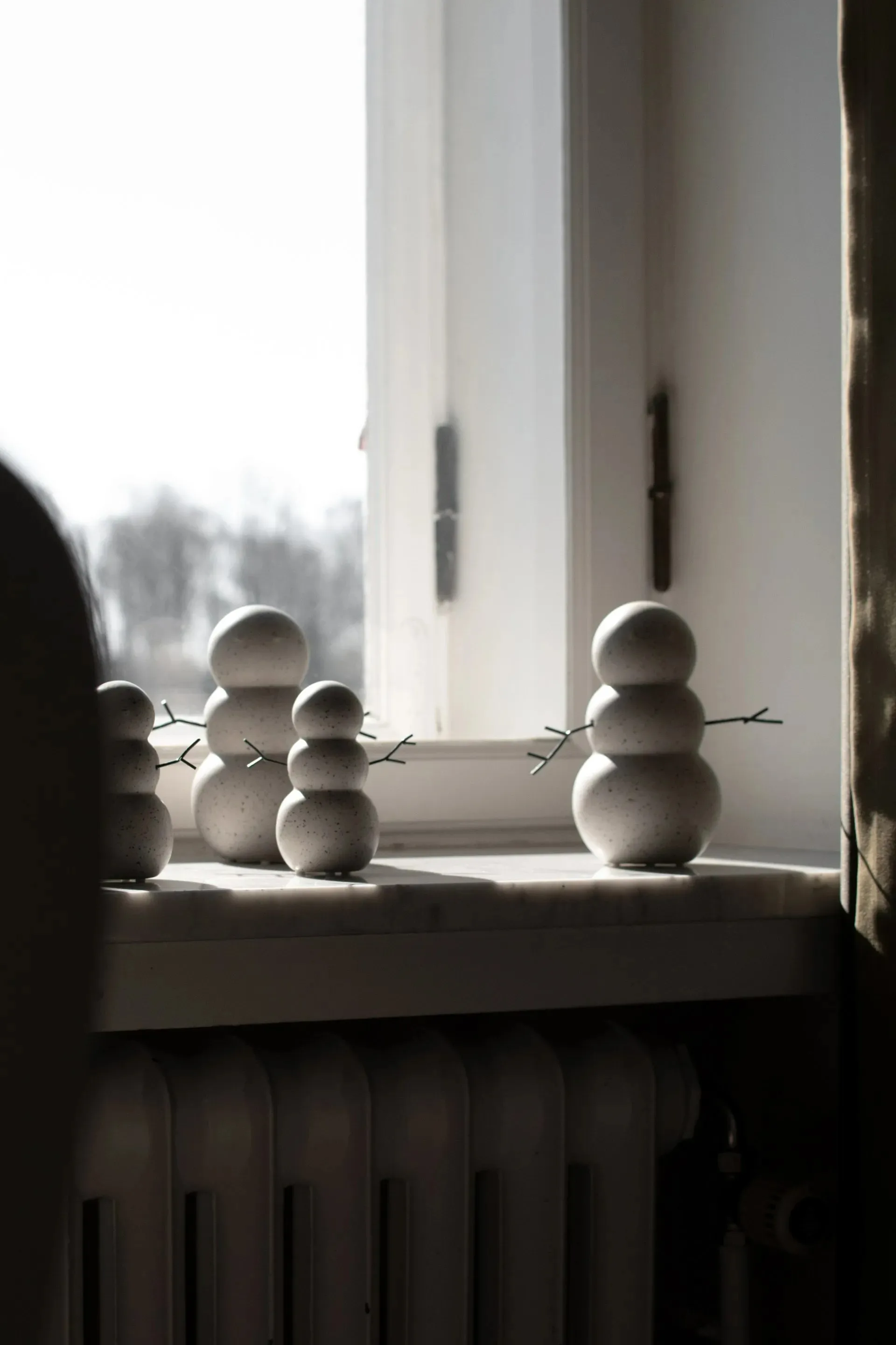 Dekoracja świąteczna Snowman16,5 cm, Mole dot DBKD