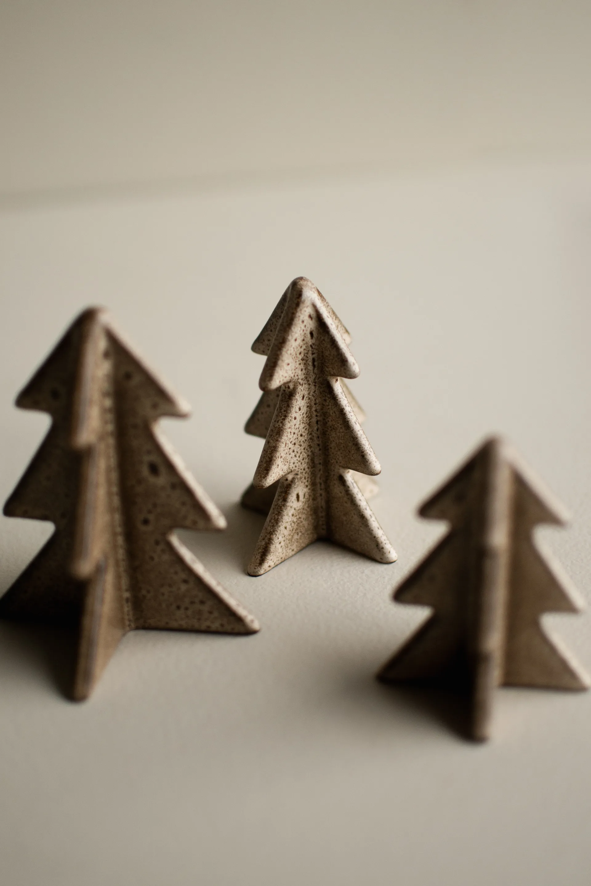 Dekoracja zimowe drzewo, Beżowy, 8 cm DBKD