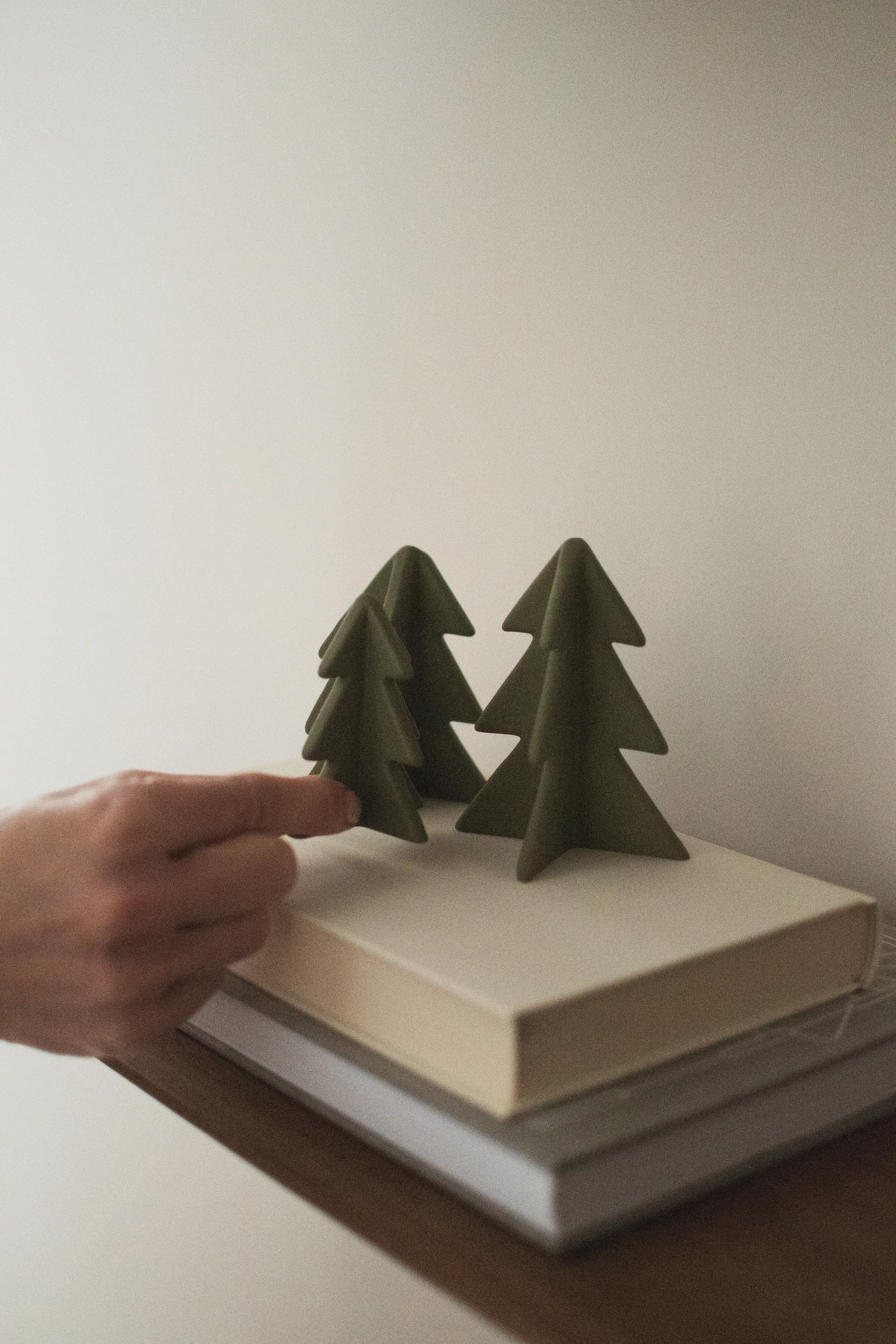 Dekoracja zimowe drzewo, Zielony, 7 cm DBKD