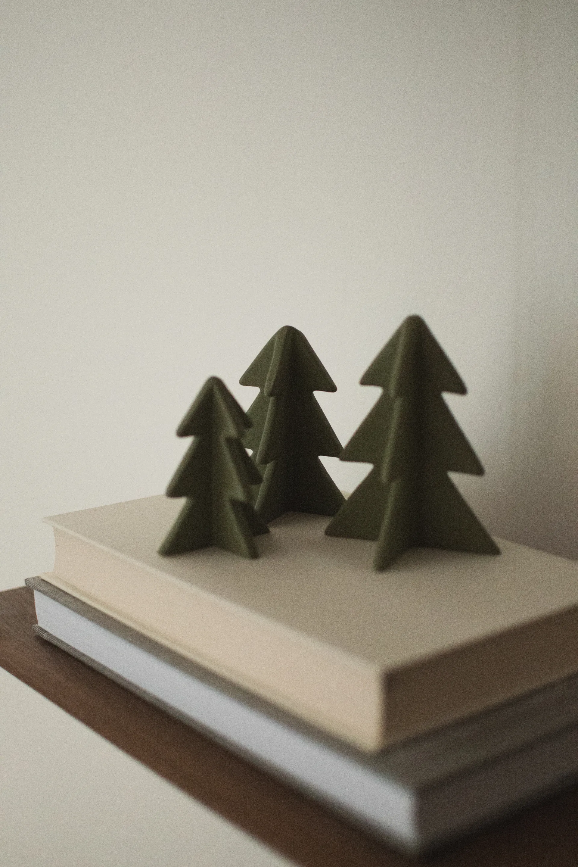 Dekoracja zimowe drzewo, Zielony, 8 cm DBKD