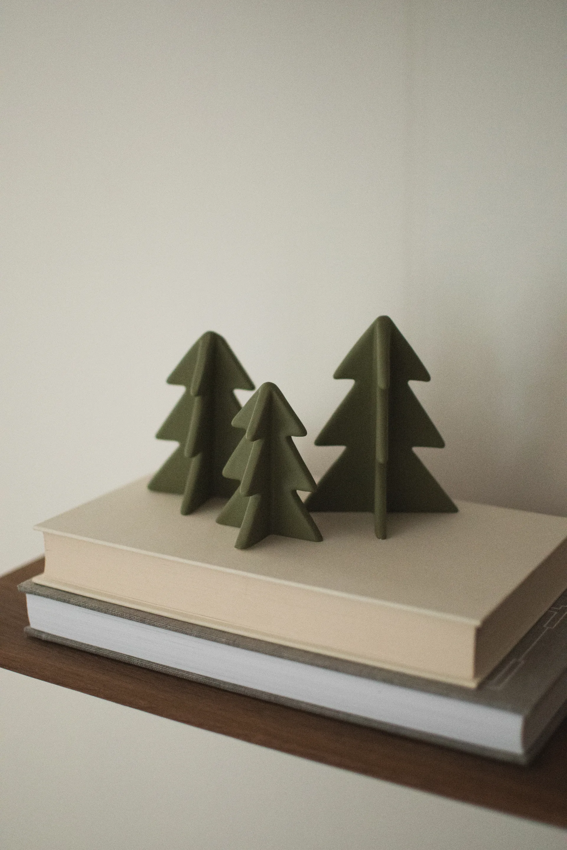 Dekoracja zimowe drzewo, Zielony, 9,5 cm DBKD