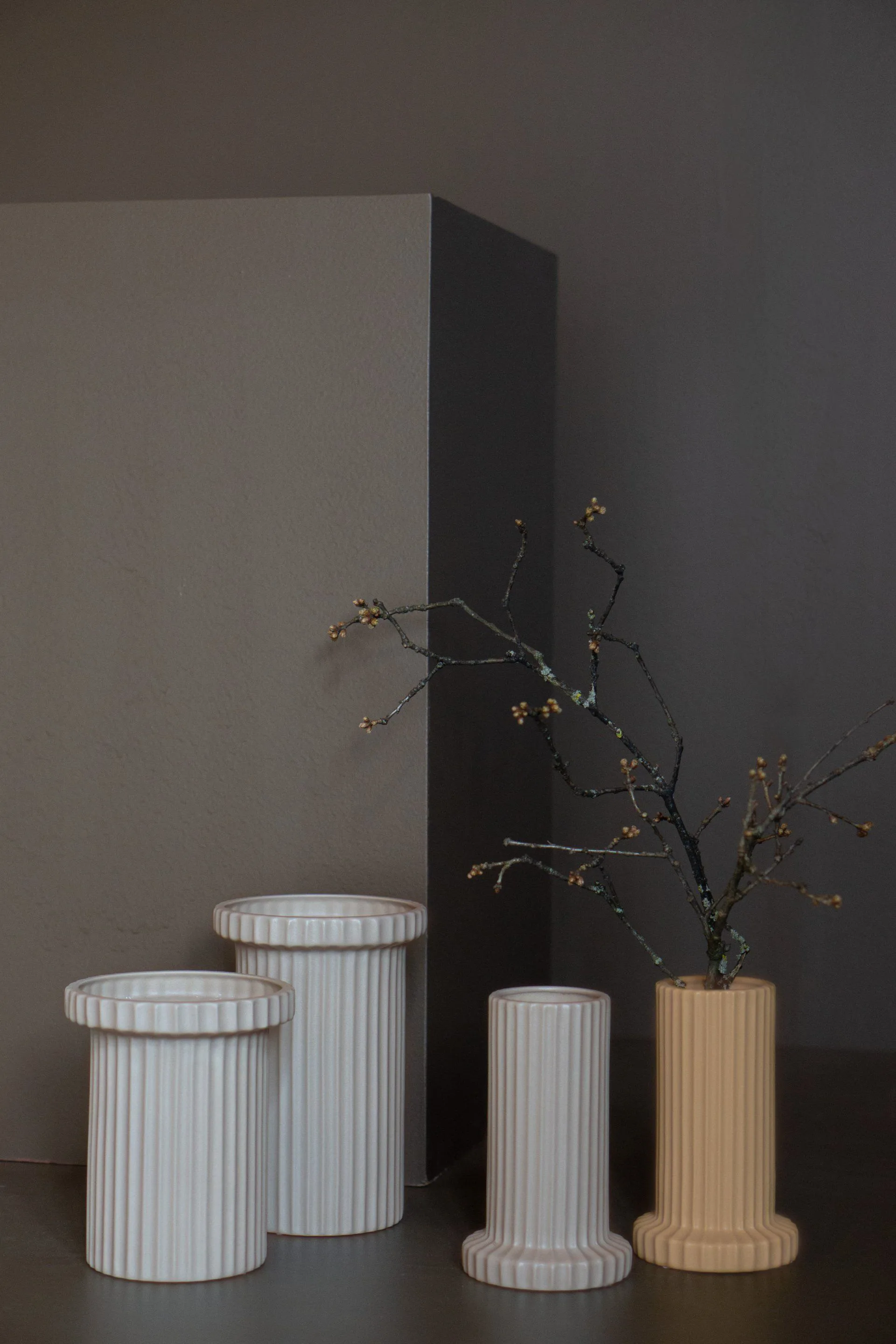 Donica Stripe duża w22 cm Ø12 cm, Sandy mole DBKD