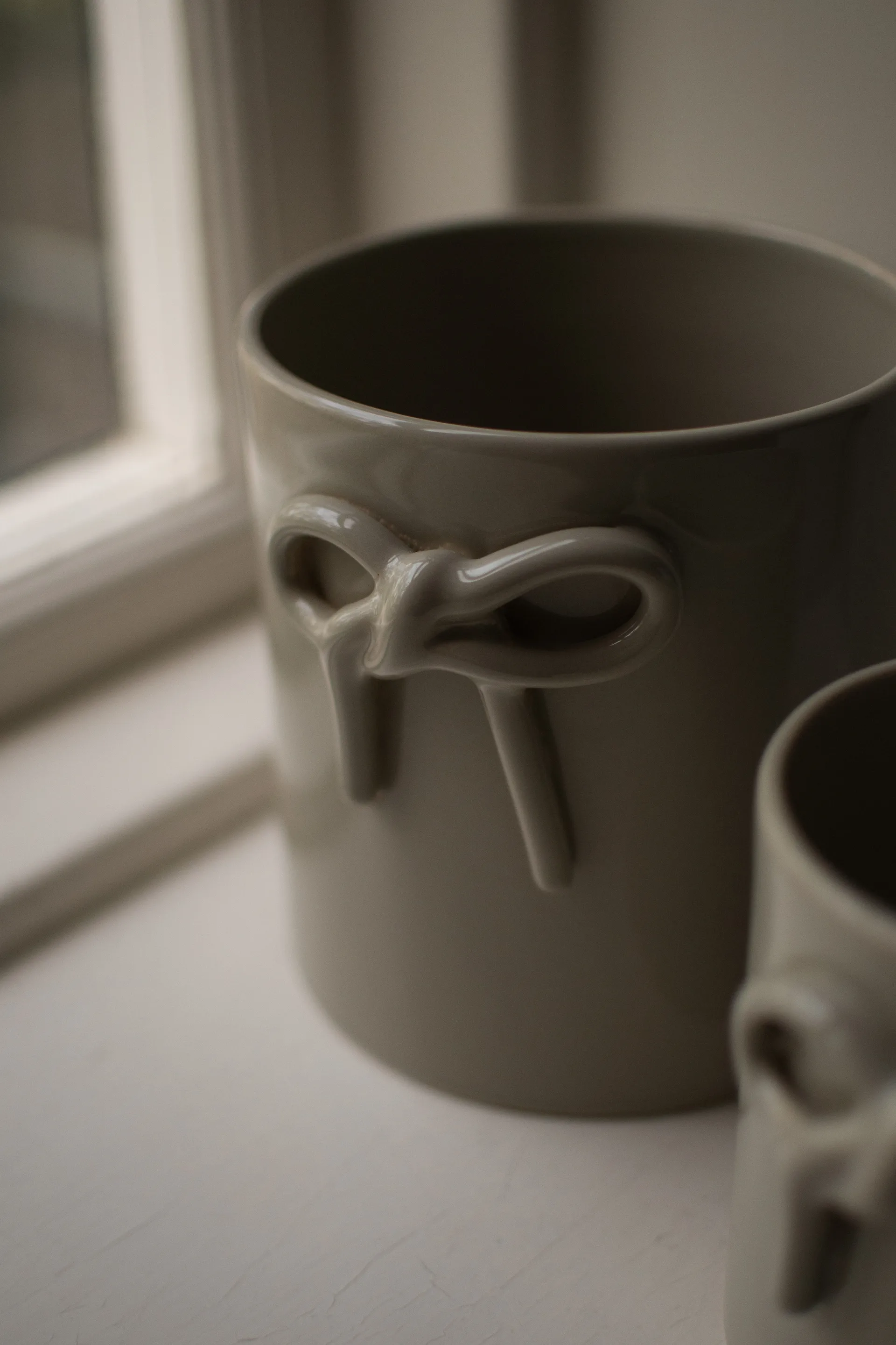 Doniczka Bow Ø14 cm, Shiny mole DBKD