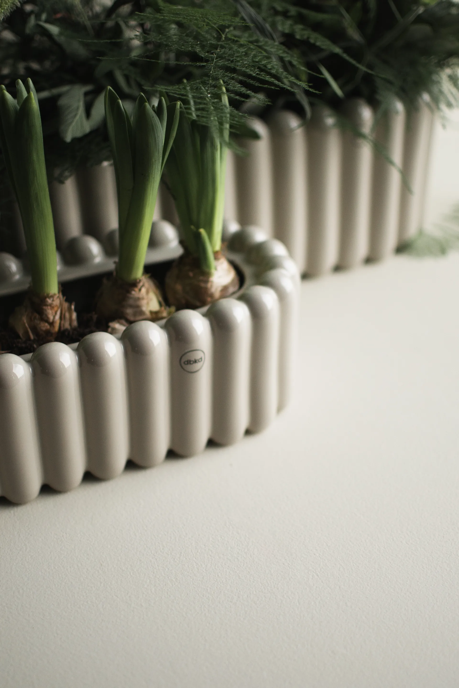 Doniczka Mist, owalna mała 35 cm, Shiny mole DBKD