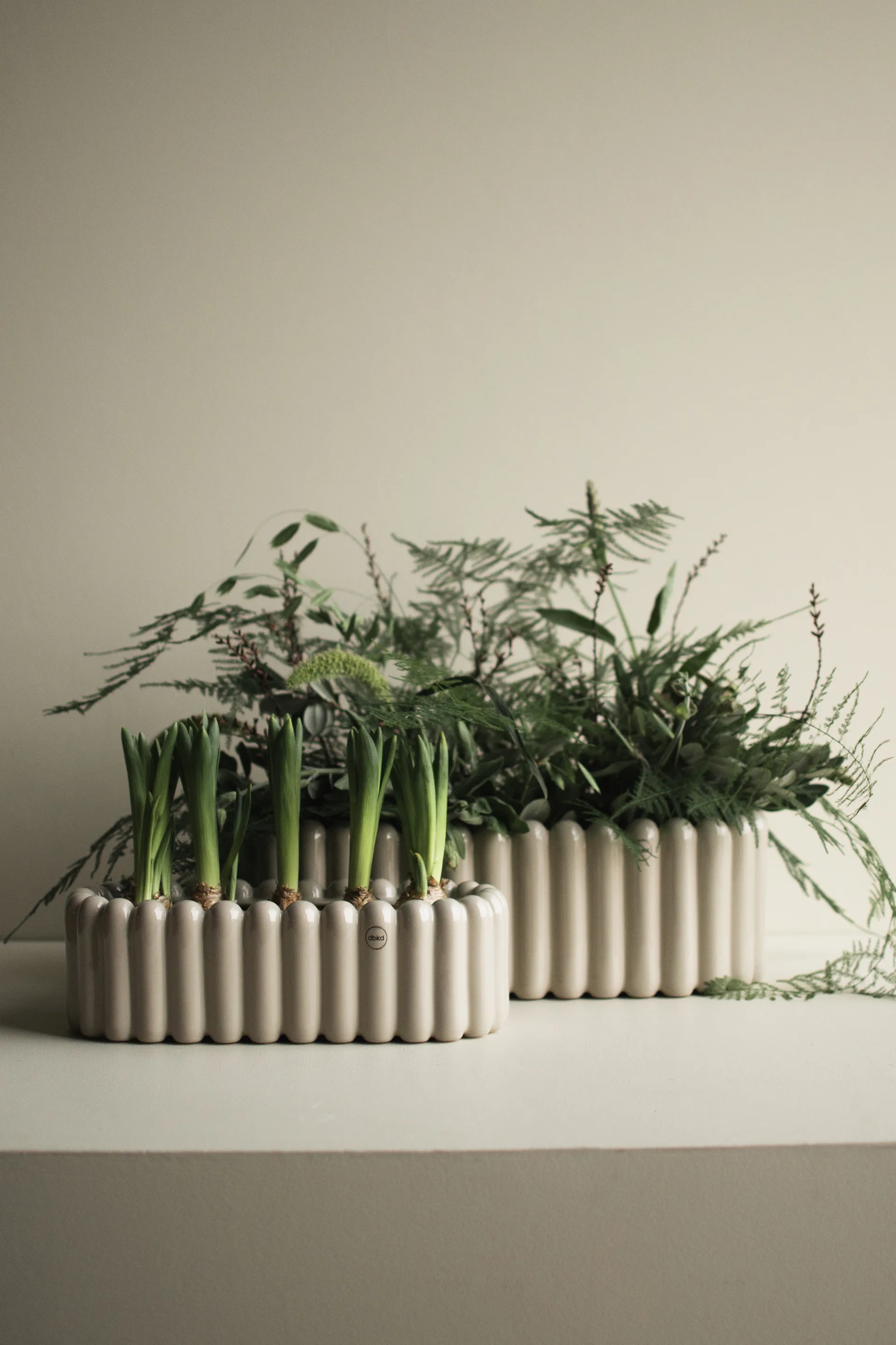 Doniczka Mist, owalna mała 35 cm, Shiny mole DBKD