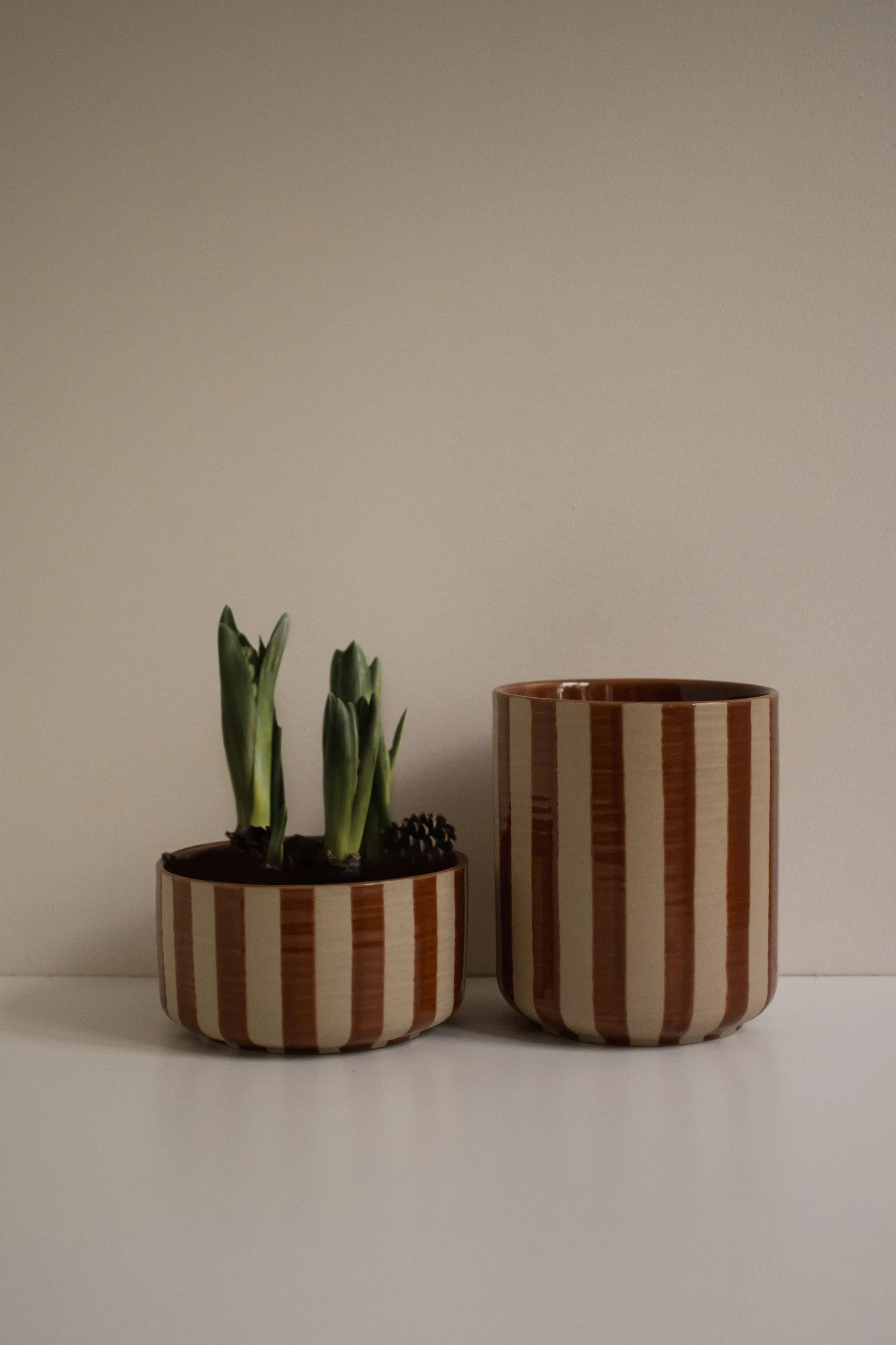 Misa dekoracyjna Line Ø16 cm, Stripe nougat DBKD
