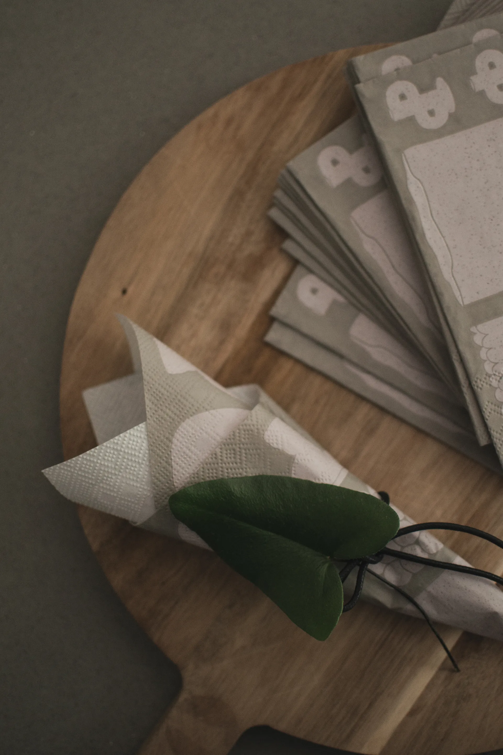 Serwetki papierowe Illustration 33x33 cm 2 szt.
, Beige DBKD