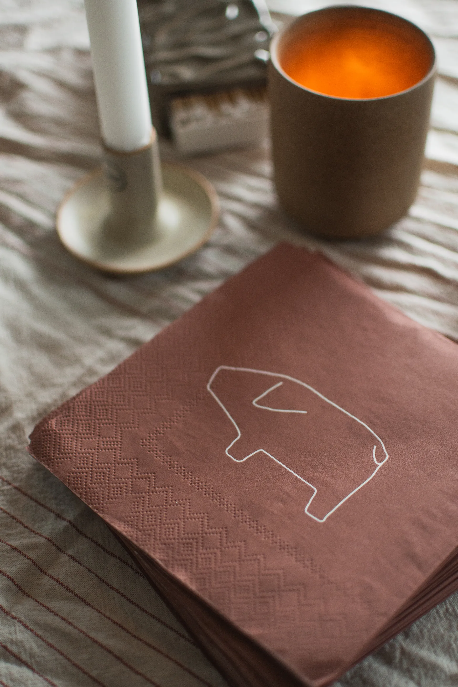 Serwetki papierowe szwedzka świnka 33x33 cm, 20 szt., Czerwony DBKD