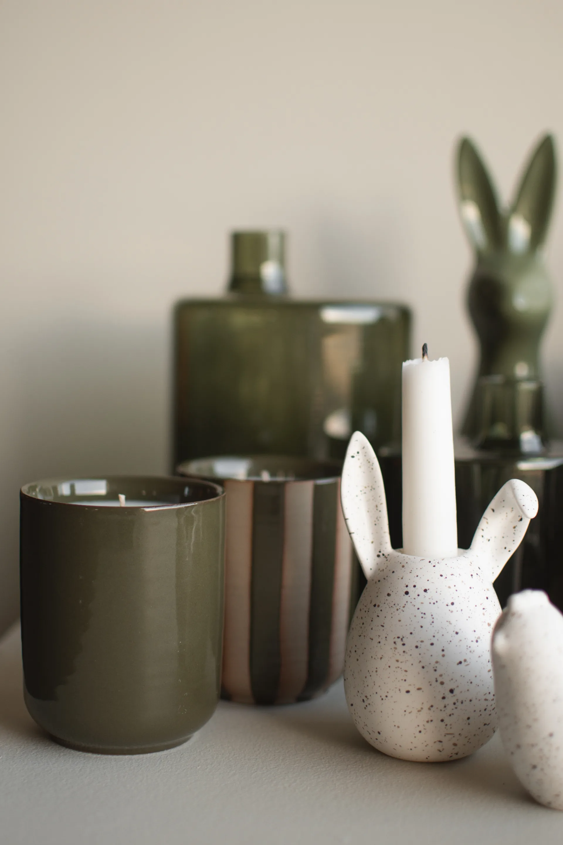 Świeca zapachowa Burn, 60h, Shiny green DBKD