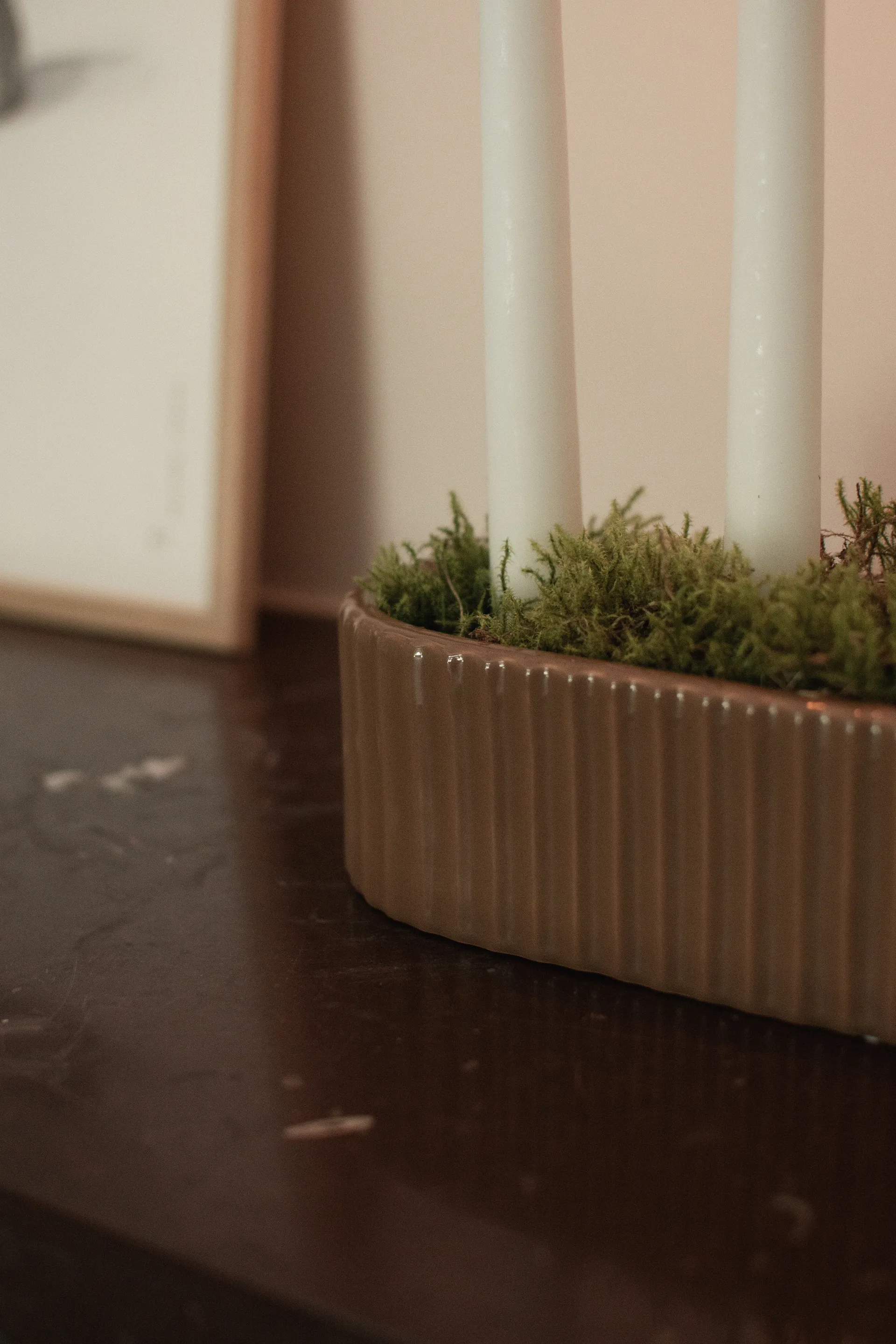 Świecznik Stripe 30 cm, Shiny nougat DBKD