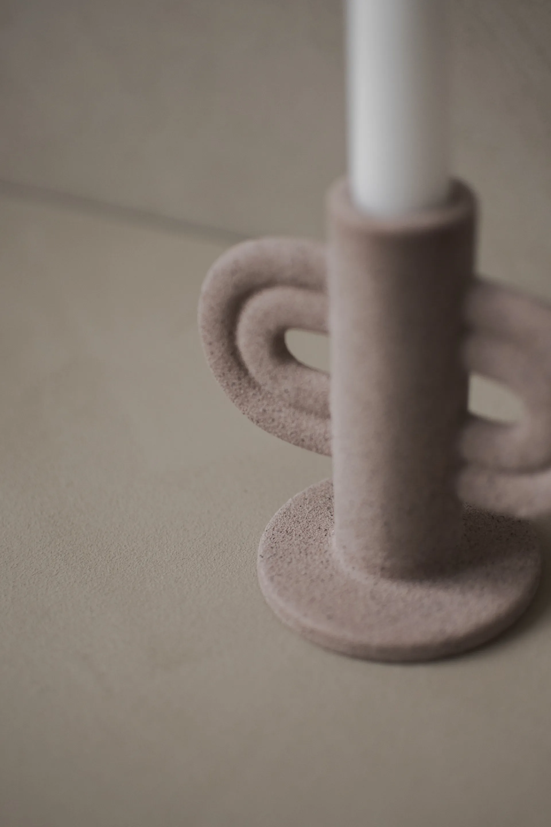 Świecznik Swirl Similar, Nude DBKD