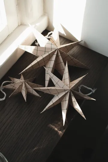 Zawieszka dekoracyjna Paper winter star - Square sand, medium, Ø14 cm - DBKD