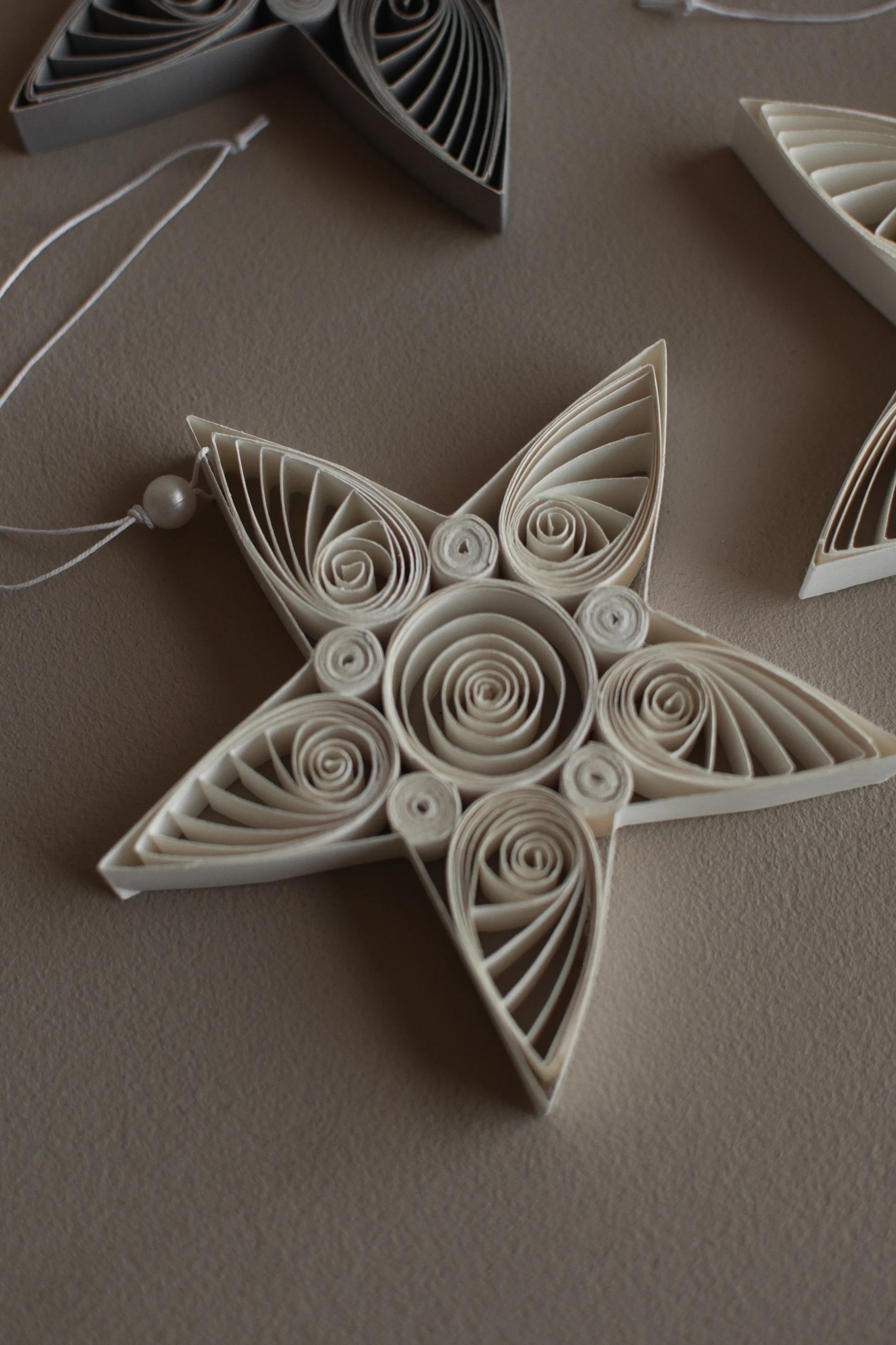 Zawieszka świąteczna Paper Star 10,5 cm, White DBKD