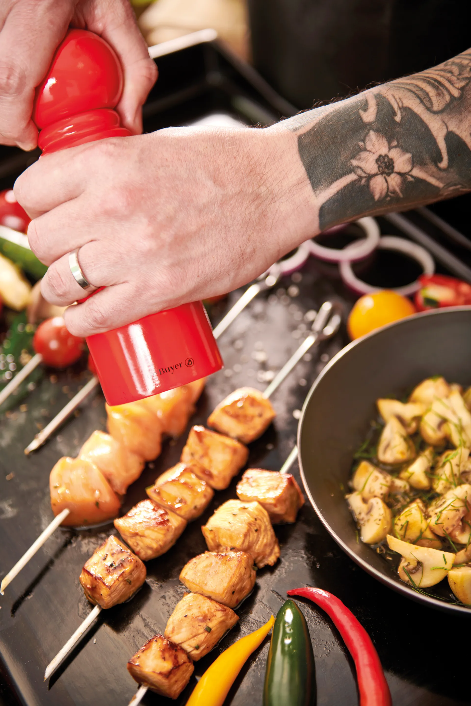 Rumba ceramiczny młynek do soli i pieprzu 18 cm, Ljusbrązowy De Buyer