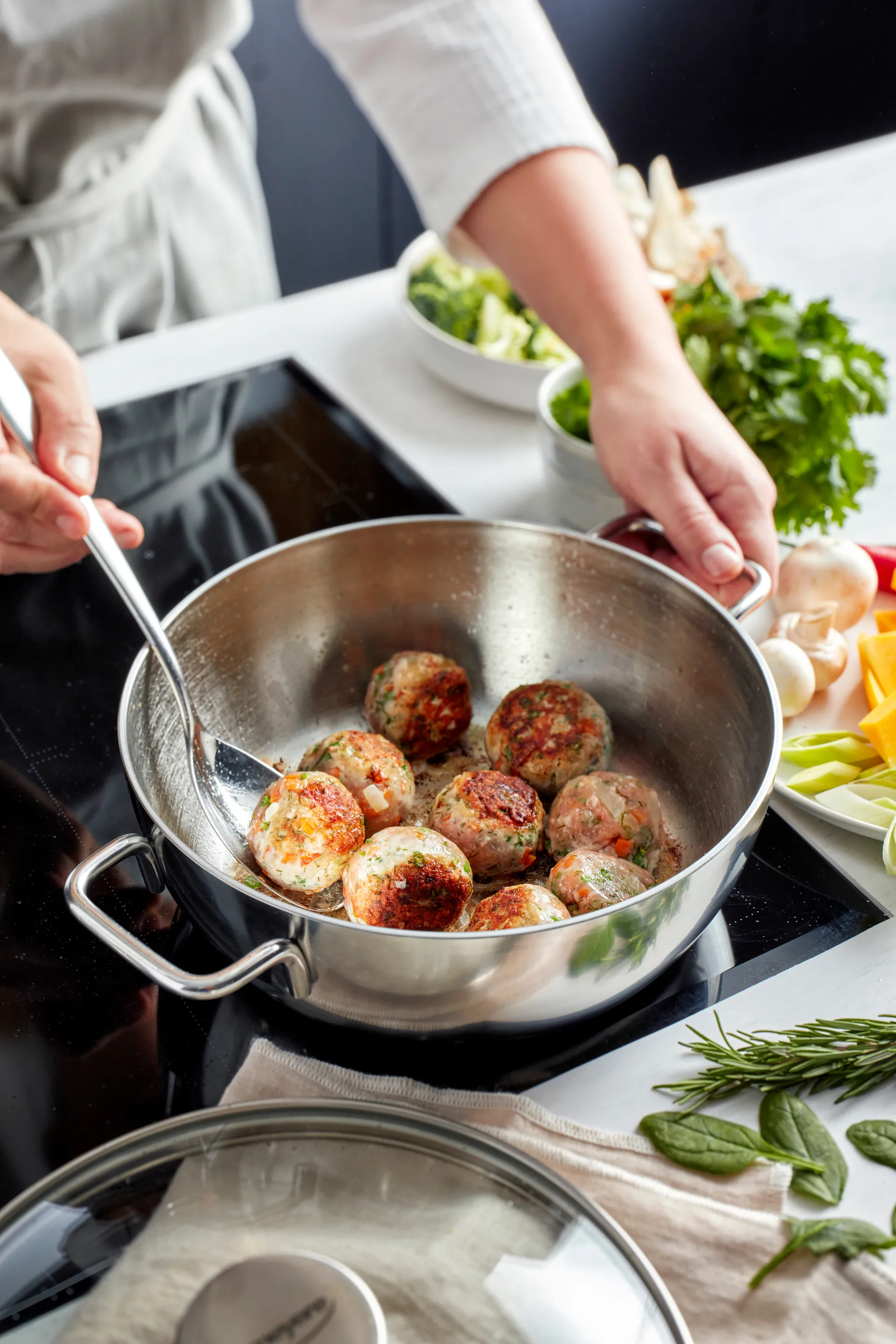 Demeyere Apollo 7 patelnia do serwowania ze stali nierdzewnej, 3,3 l Demeyere