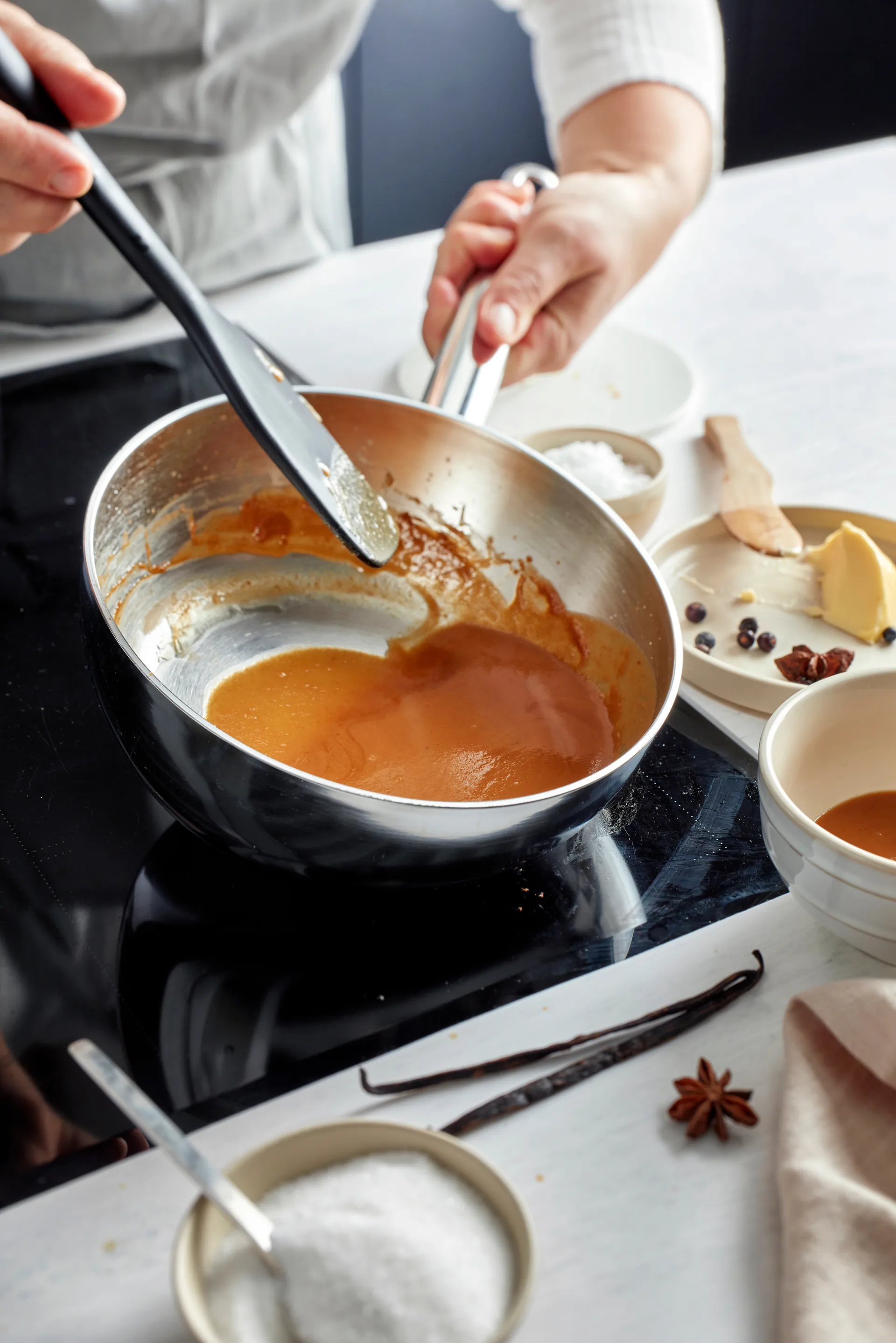 Demeyere Apollo 7 patelnia sauté ze stali nierdzewnej, Ø16 cm Demeyere