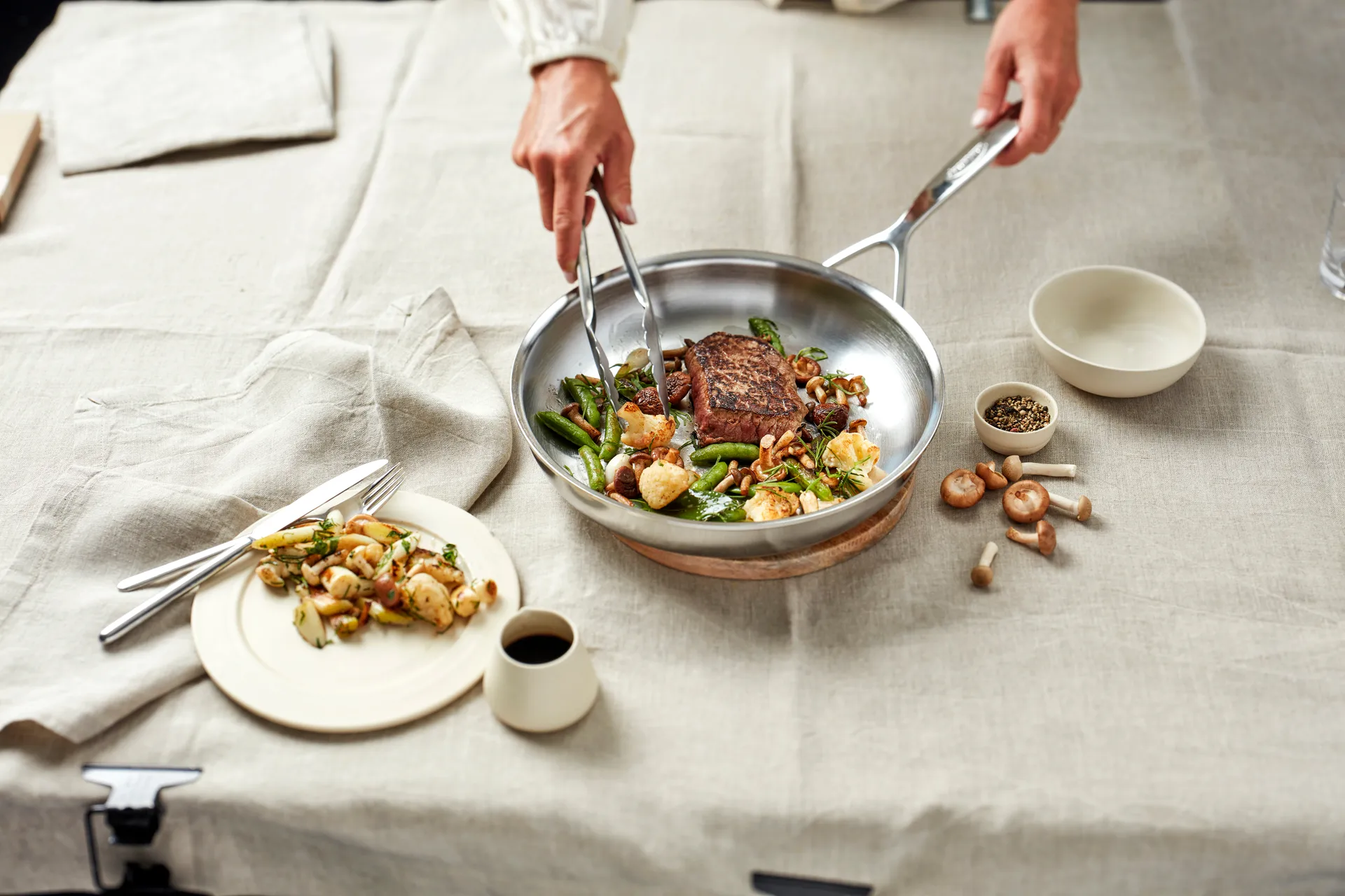 Multiline 7 patelnia ze stali nierdzewnej 7-ply, Ø24 cm Demeyere