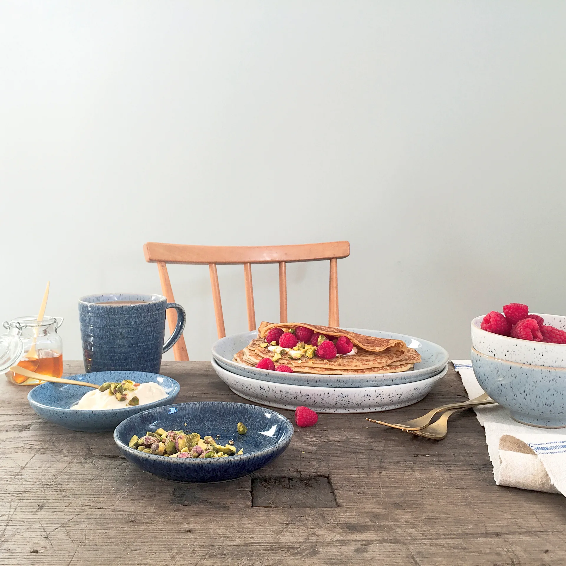 Studio Blue ryflowany kubek 400 ml, Flint-chalk Denby