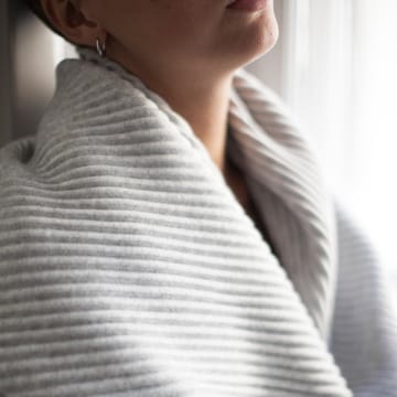 Koc Pleece 140x170 cm - Jasnoszary - Design House Stockholm