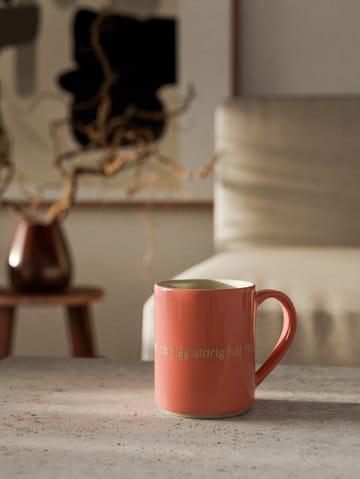 Kubek Astrid Lindgren "hur ska jag kunna veta det.." - Svensk text - Design House Stockholm