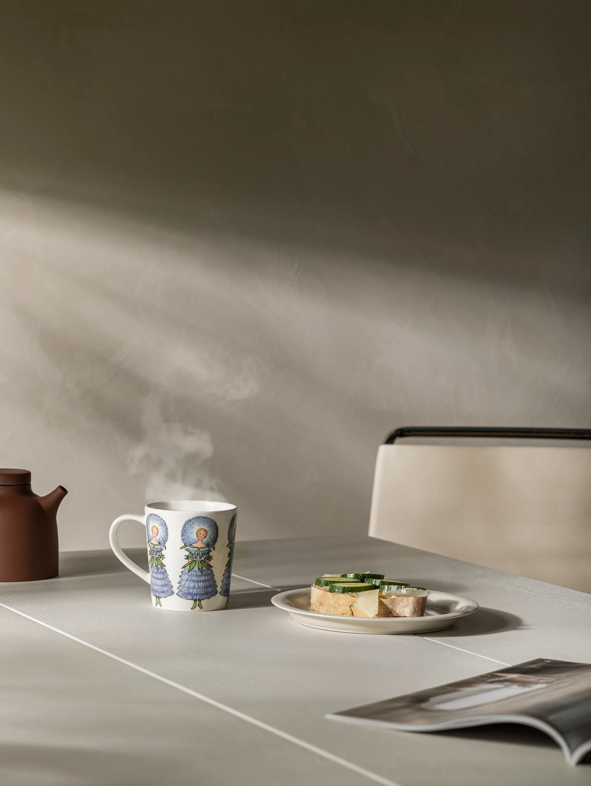 Kubek z uchem Mrs Aster, 400 ml Design House Stockholm