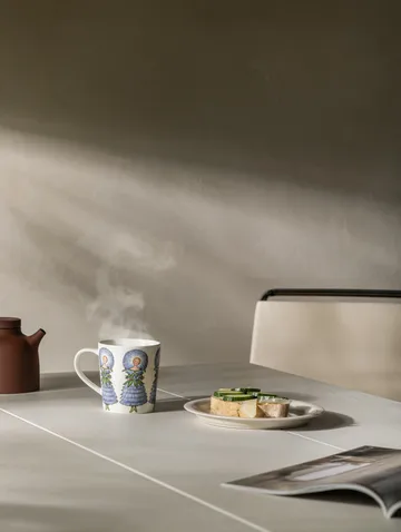Kubek z uchem Mrs Aster - 400 ml - Design House Stockholm