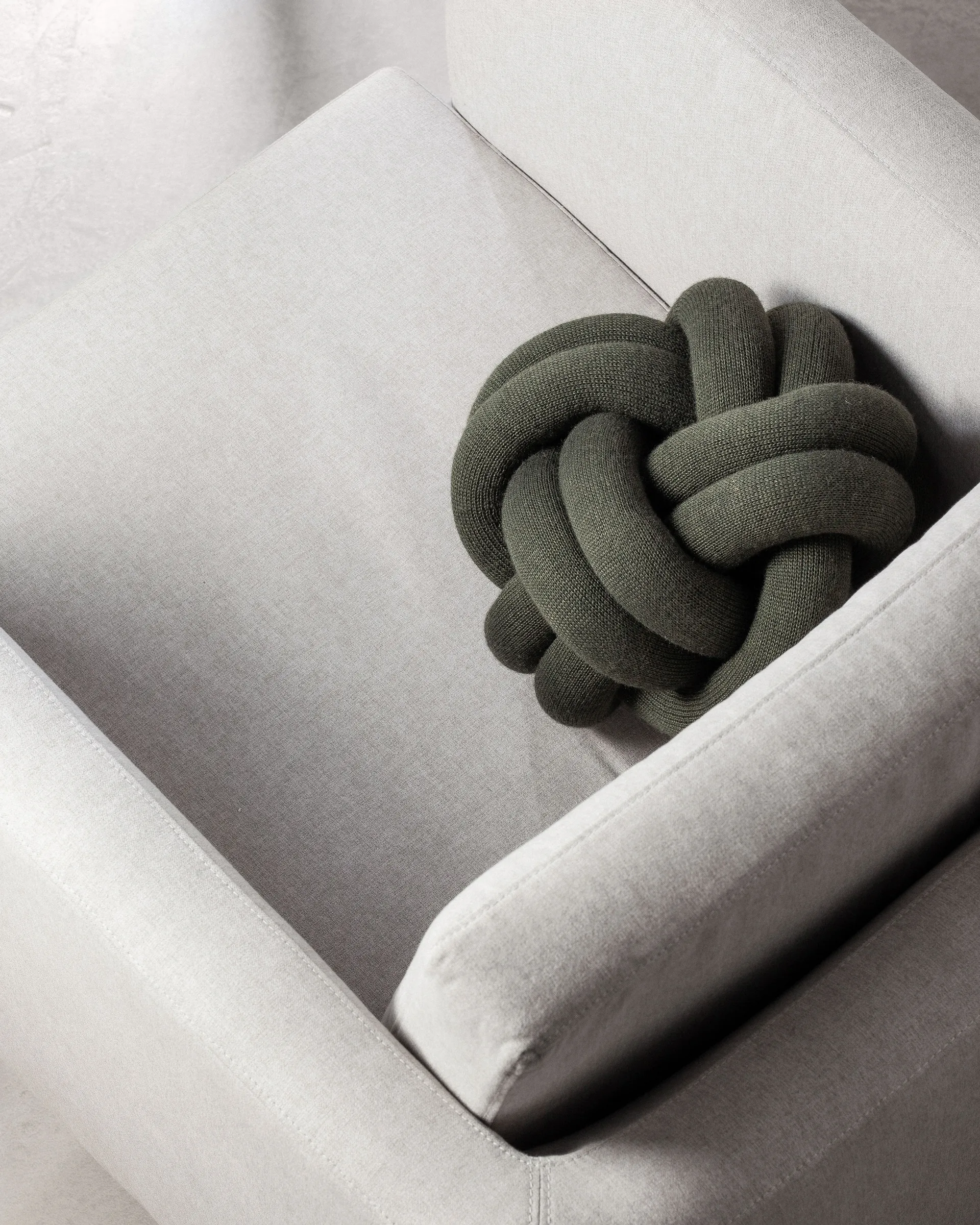 Poduszka Knot, forest green (zielony) Design House Stockholm