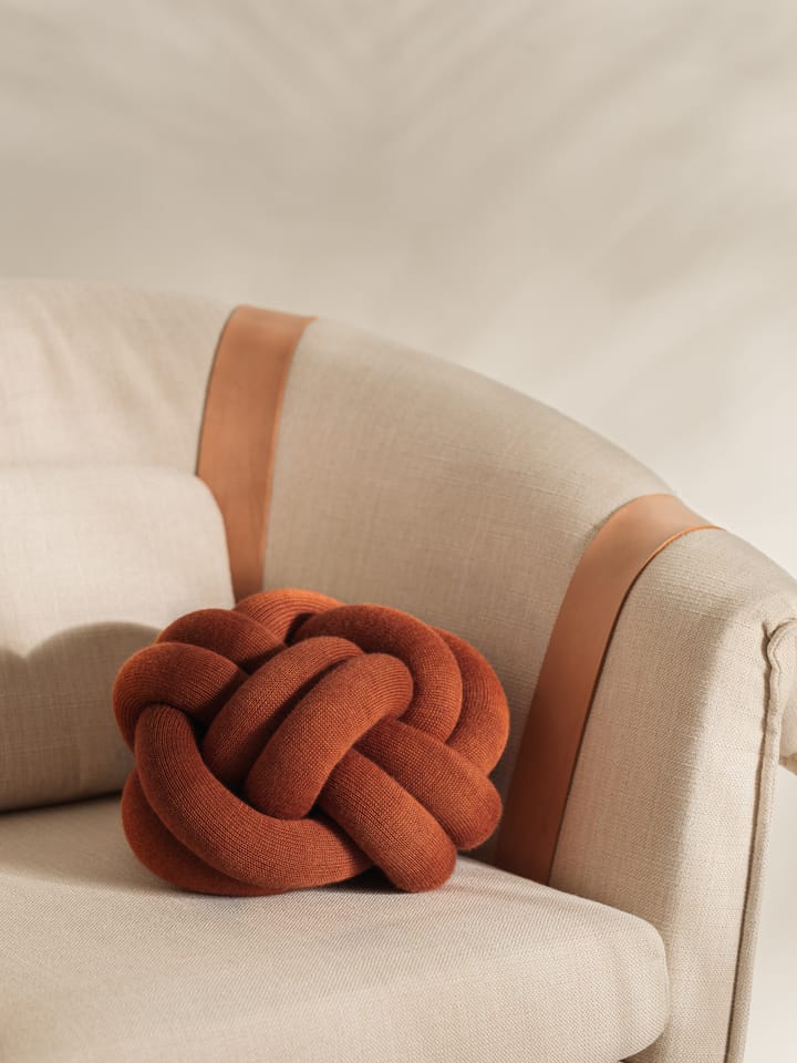 Poduszka Knot, Ochre Design House Stockholm