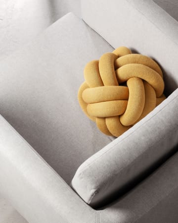 Poduszka Knot - żółty - Design House Stockholm