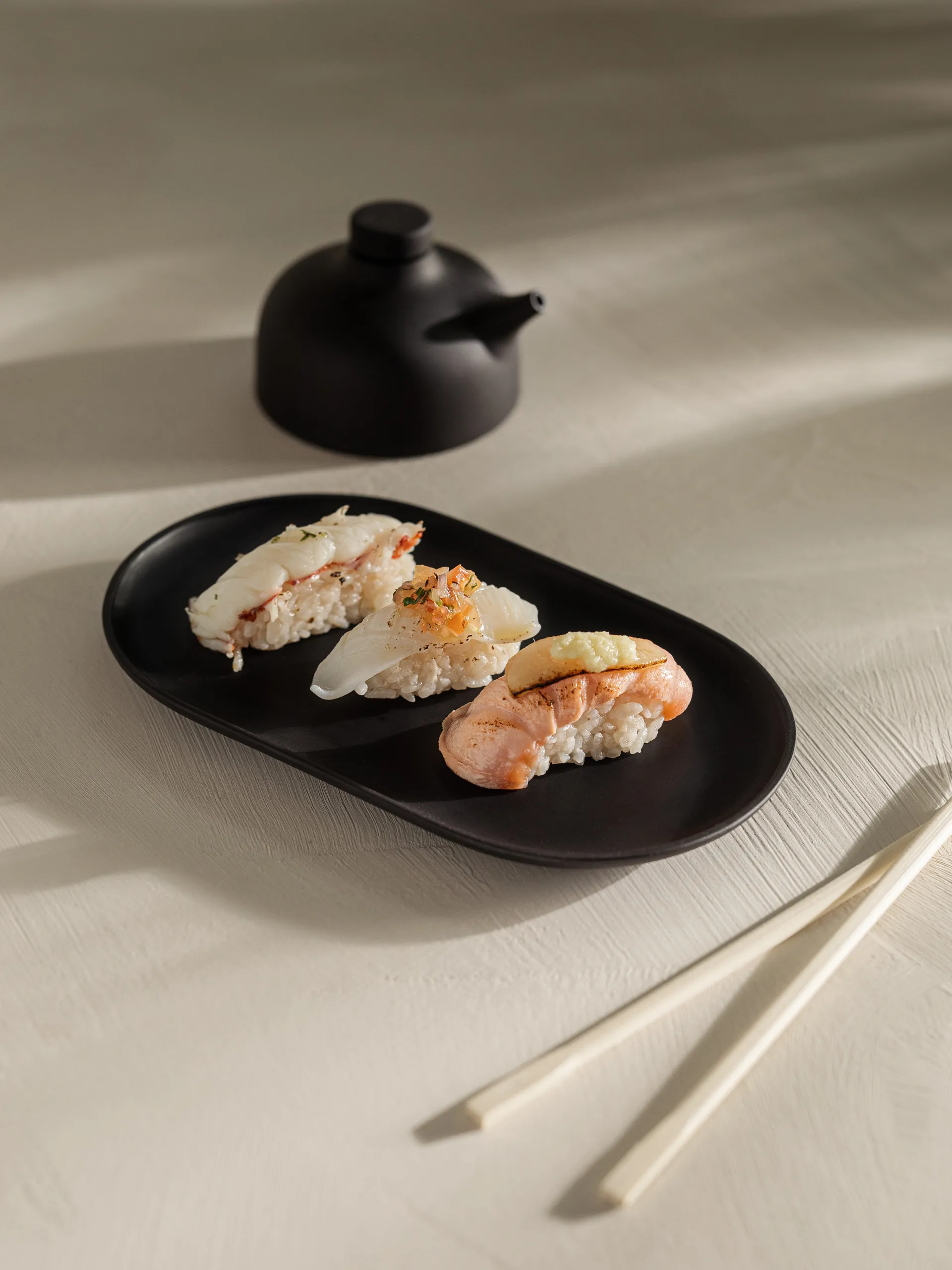 Płyta owalna Sand 12,5x20 cm, Black clay Design House Stockholm