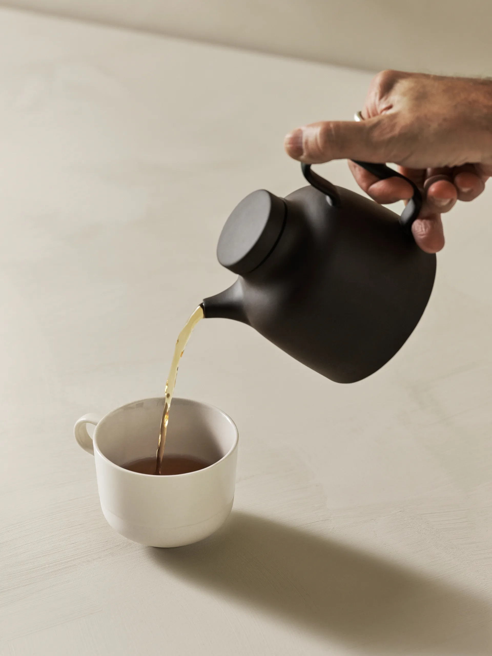Sand czajnik 650 ml, Black clay Design House Stockholm