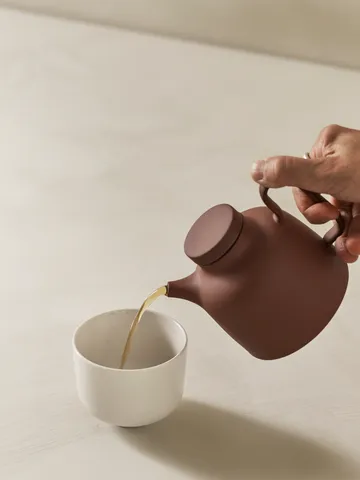 Sand czajnik 650 ml - Red clay - Design House Stockholm