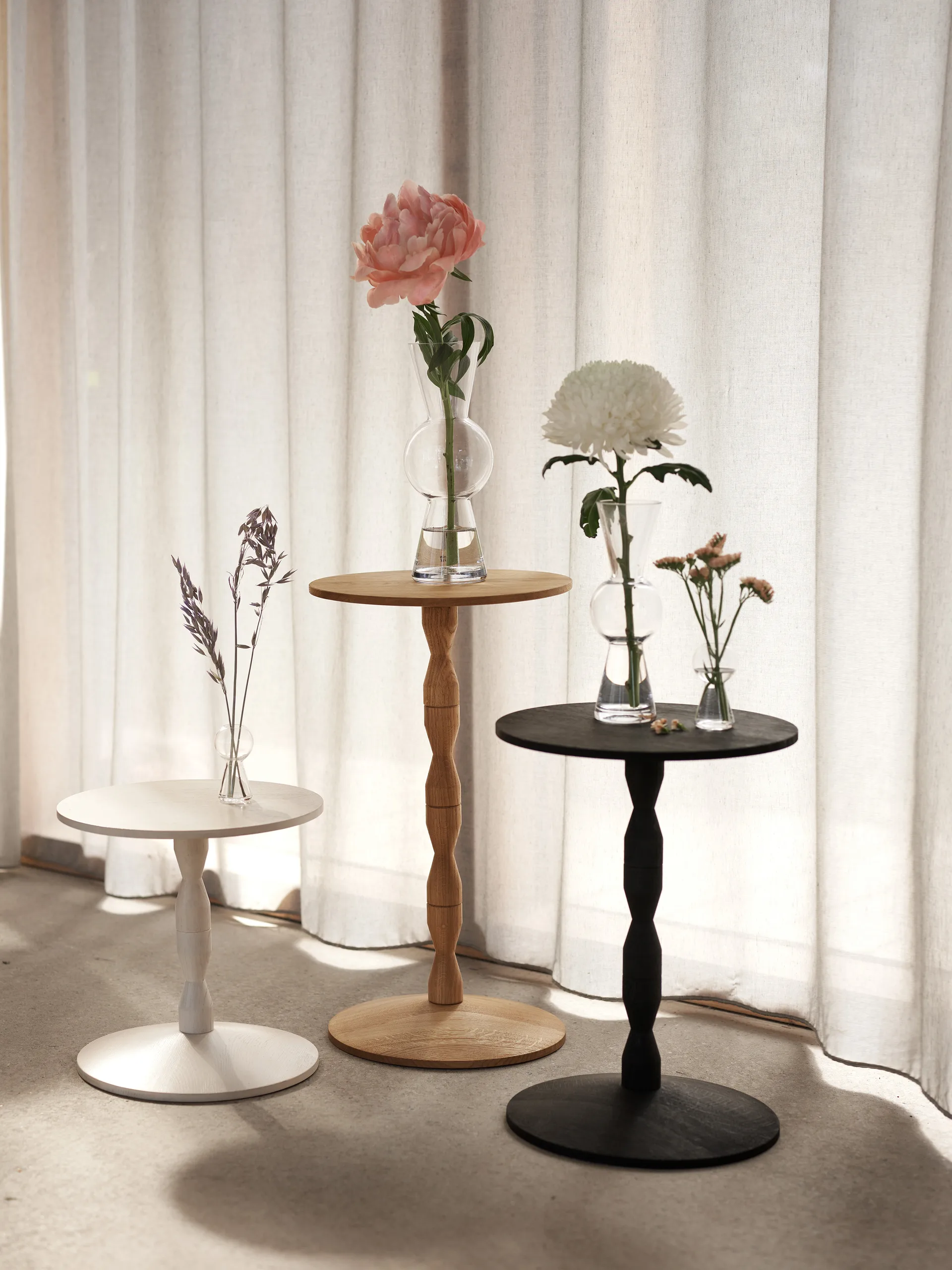 Stół Pedestal Ø31x67,5 cm, Dąb Design House Stockholm